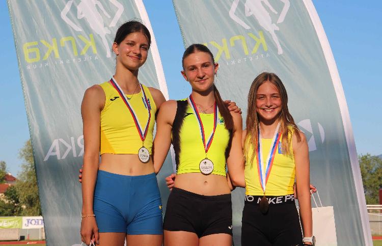 0175157628736 mednarodni miting novo mesto 2025 36 600 metrov pionirke.jpg-atletskimiting-nm.si